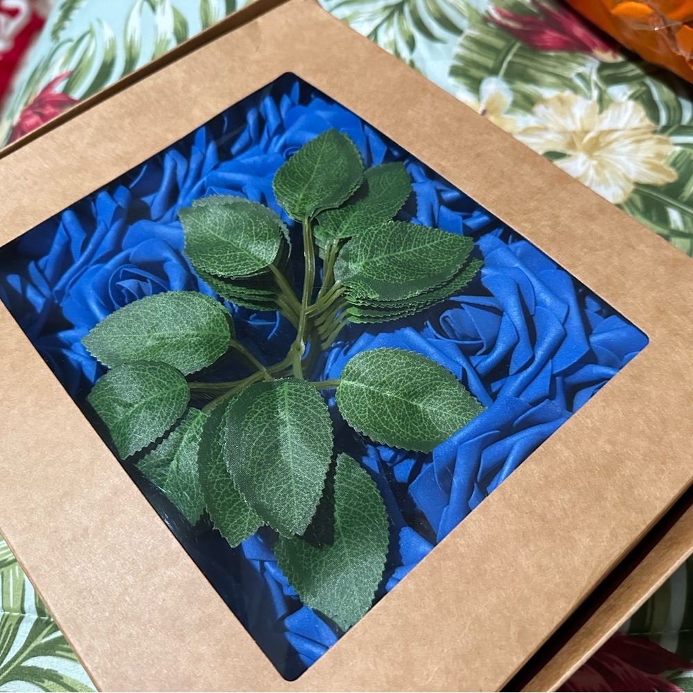 50 Pcs Ling’s Moment Sapphire Blue Foam Roses